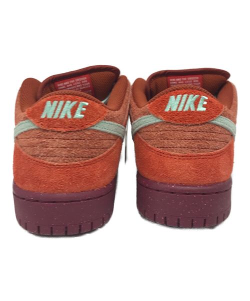 NIKE SB（ナイキエスビー）NIKE SB (ナイキエスビー) ダンク ロー プロ プレミアム　	 DV5429-601 レッド サイズ:28 未使用品の古着・服飾アイテム