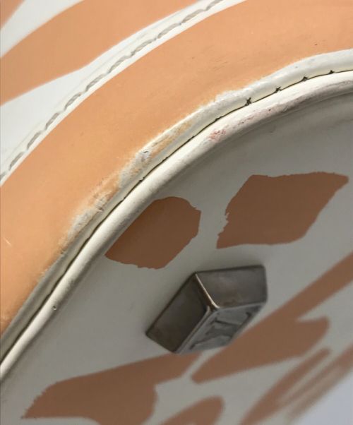 LOUIS VUITTON（ルイ ヴィトン）LOUIS VUITTON (ルイ ヴィトン) ハンドバッグ　M92176　グラフィティ アルマ ホリゾンタル ホワイト×ベージュの古着・服飾アイテム