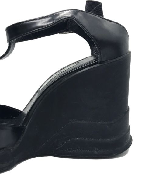 PRADA（プラダ）PRADA (プラダ) ラバーウェッジアンクルTストラップパンプス ブラック サイズ:36 1/2の古着・服飾アイテム