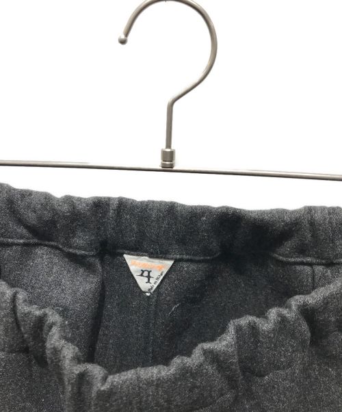 filmelange（フィルメランジェ）FilMelange (フィルメランジェ) ウールパンツ グレー サイズ:記載無しの為実寸参照の古着・服飾アイテム