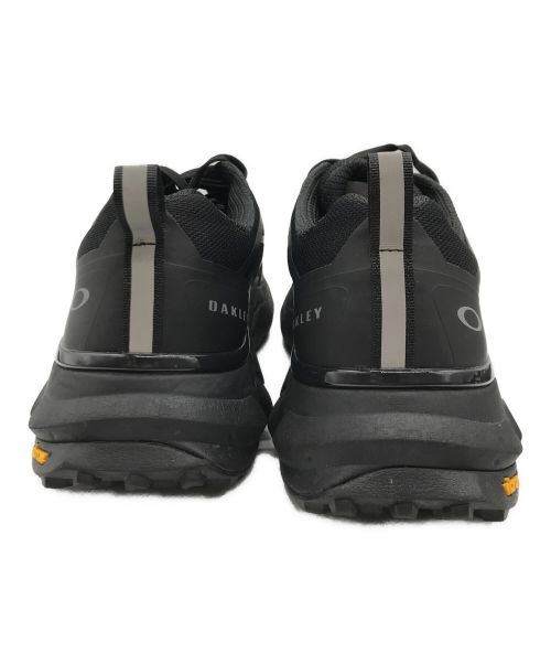 OAKLEY（オークリー）OAKLEY (オークリー) ローカットスニーカー　FOF100350-02Y ブラック サイズ:28cmの古着・服飾アイテム