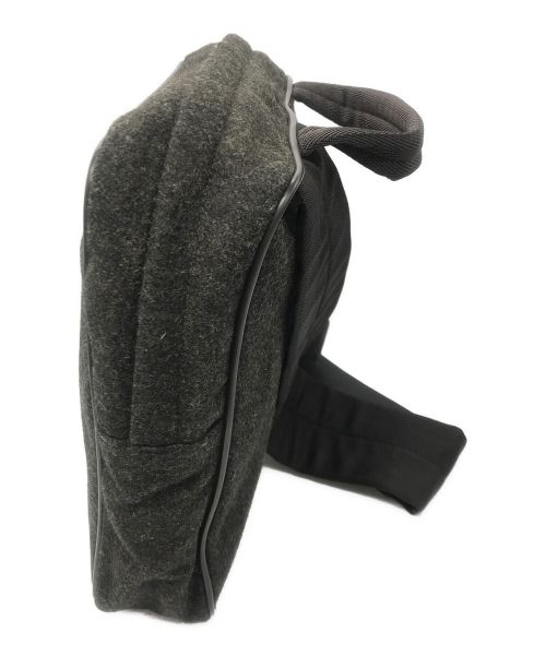 PRADA（プラダ）PRADA (プラダ) ウールショルダーバッグ　V316Y　103 グレーの古着・服飾アイテム