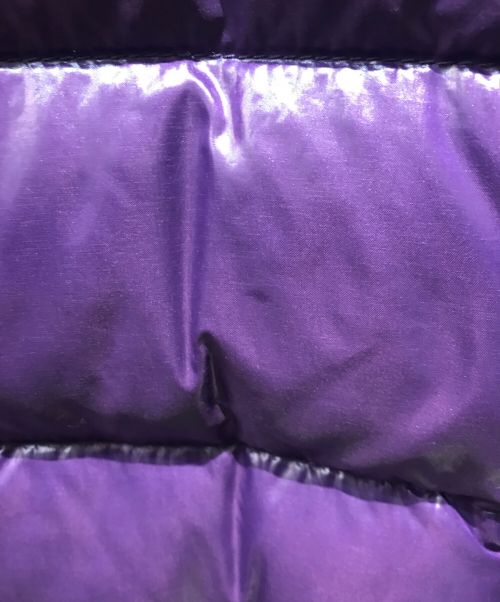 MONCLER（モンクレール）MONCLER (モンクレール) MOKA ダウンコート　920-093-49348-50 パープルの古着・服飾アイテム