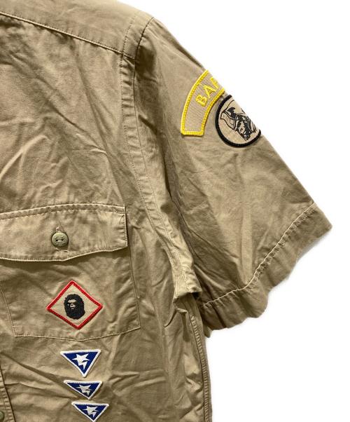 A BATHING APE（ア ベイシング エイプ）A BATHING APE (ア ベイシング エイプ) ワッペンシャツ　001SHA301018X ベージュ サイズ:Lの古着・服飾アイテム