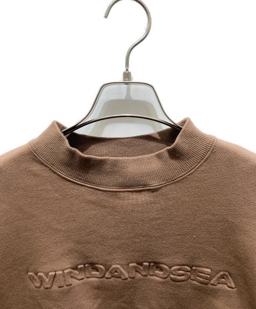 WIND AND SEA（ウィンダンシー）WIND AND SEA (ウィンダンシー) Embossed crew neck スウェット　WDS-CS-246 ブラウン サイズ:Fの古着・服飾アイテム