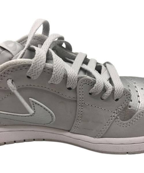 NIKE（ナイキ）NIKE (ナイキ) エアジョーダン1　CZ0790-002 グレー×シルバー サイズ:26の古着・服飾アイテム
