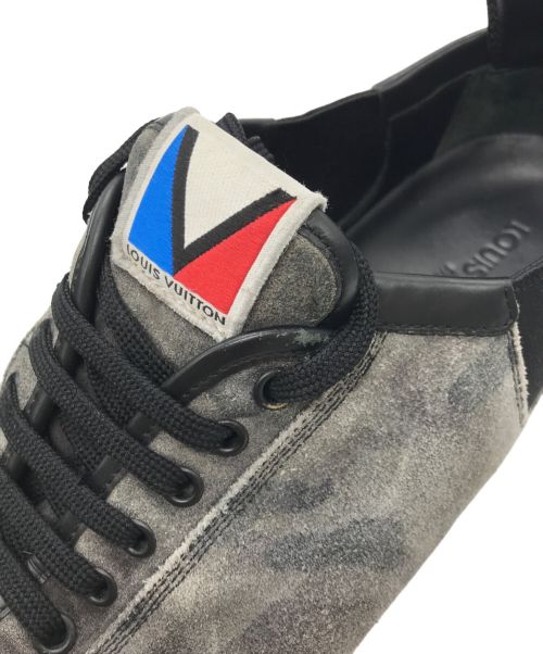 LOUIS VUITTON（ルイ ヴィトン）LOUIS VUITTON (ルイ ヴィトン) ガストンV ローカットスニーカー　MS0123 ブラック×グレー サイズ:8の古着・服飾アイテム