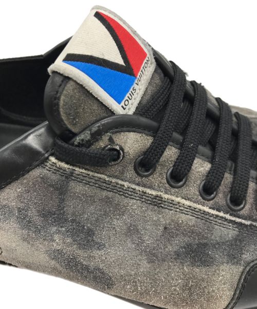 LOUIS VUITTON（ルイ ヴィトン）LOUIS VUITTON (ルイ ヴィトン) ガストンV ローカットスニーカー　MS0123 ブラック×グレー サイズ:8の古着・服飾アイテム