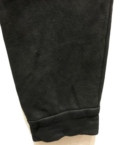 MONCLER（モンクレール）MONCLER (モンクレール) ロゴパッチ スウェットロングパンツ　F20938H70100 V8053 ブラック サイズ:Ｓの古着・服飾アイテム