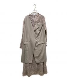 callarus（カラス）の古着「スタンドカラージャケットドッキングデザインレースワンピースドレス　6343319」｜グレージュ