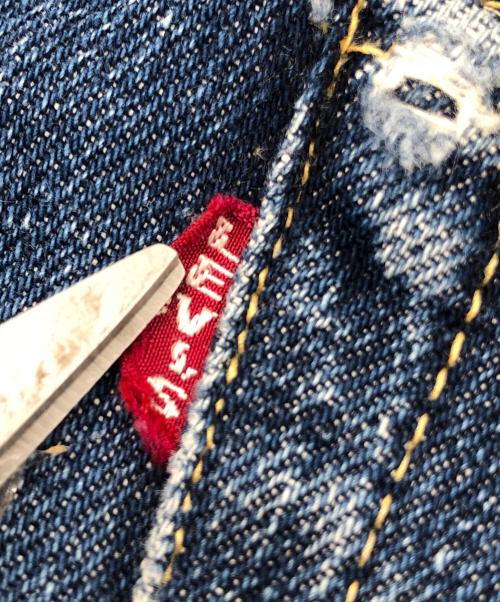 LEVI'S（リーバイス）LEVI'S (リーバイス) セルビッチデニムパンツ　501XX 革パッチ オフセット 隠しリベット 通常R BIGE インディゴ サイズ:下記参照の古着・服飾アイテム