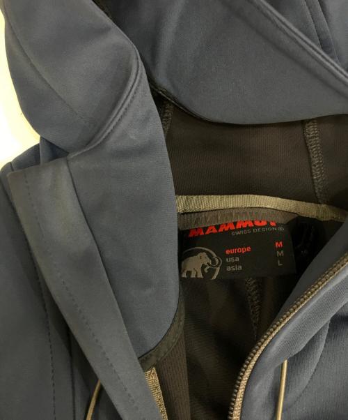 MAMMUT（マムート）MAMMUT (マムート) Winterfield SO Hooded Jacket　1011－01970 50550 ブルー サイズ:Lの古着・服飾アイテム
