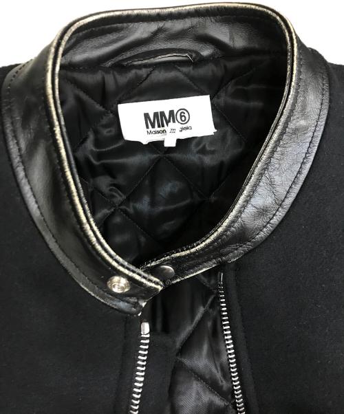 MM6 Maison Margiela（エムエムシックスメゾンマルジェラ）MM6 Maison Margiela (エムエムシックス メゾンマルジェラ) ハの字 5-ZIP LEATHER JACKET　S62AN0079　22AW イタリア製 ブラック サイズ:Lの古着・服飾アイテム