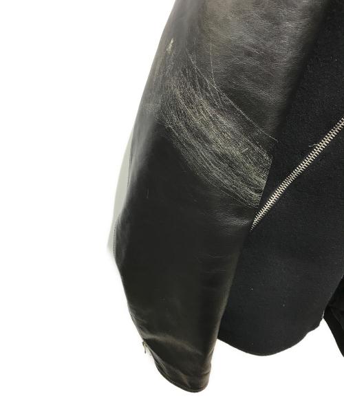 MM6 Maison Margiela（エムエムシックスメゾンマルジェラ）MM6 Maison Margiela (エムエムシックス メゾンマルジェラ) ハの字 5-ZIP LEATHER JACKET　S62AN0079　22AW イタリア製 ブラック サイズ:Lの古着・服飾アイテム