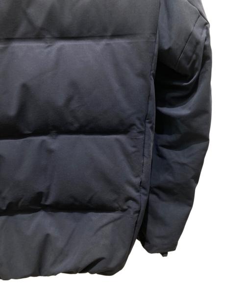 DESCENTE ALLTERRAIN（デザイント オルテライン）Descente ALLTERRAIN (デザイント オルテライン) 水沢ダウンジャケット ネイビー サイズ:Mの古着・服飾アイテム