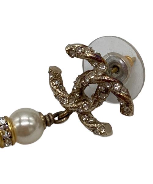 CHANEL（シャネル）CHANEL (シャネル) パールロゴココマークピアス ゴールドの古着・服飾アイテム