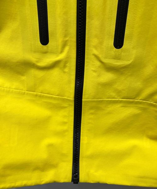 SUPREME（シュプリーム）SUPREME (シュプリーム) THE NORTH FACE (ザ ノース フェイス) Taped Seam Shell Jacket　NP52207I　22AW  イエロー×ブラック サイズ:Ⅼの古着・服飾アイテム
