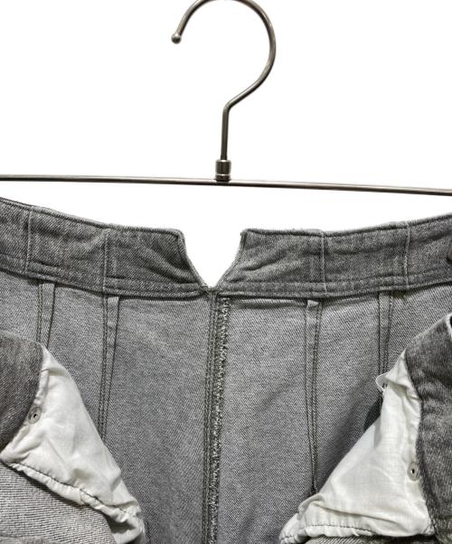 Knuth Marf（クヌースマーフ）knuth marf (クヌースマーフ) ベルテッドデニムパンツ グレー サイズ:XSの古着・服飾アイテム