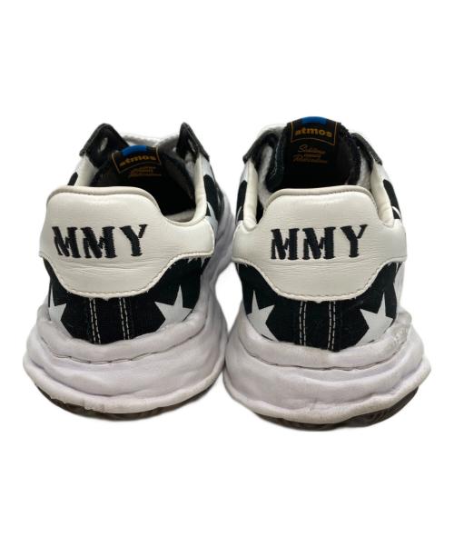 Maison MIHARA YASUHIRO（メゾン ミハラ ヤスヒロ）Maison MIHARA YASUHIRO (メゾン ミハラ ヤスヒロ) ATMOS (アトモス) ローカットスニーカー　C09FW710 ホワイト×ブラック サイズ:43の古着・服飾アイテム