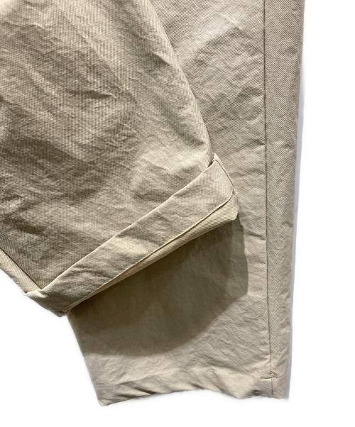 GOLDWIN（ゴールドウイン）GOLDWIN (ゴールドウイン) ワンタックテーパードストレッチトラウザーズ　GM79355P ベージュ サイズ:Mの古着・服飾アイテム