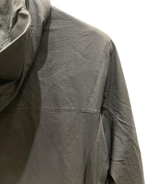 ARC'TERYX（アークテリクス）ARC'TERYX (アークテリクス) SQUAMISH HOODY　25172-127260 ブラック サイズ:XSの古着・服飾アイテム