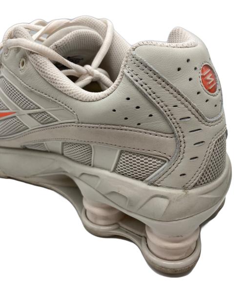 NIKE（ナイキ）NIKE (ナイキ) ショックス ライド2　HQ5412-072 Light Bone and Turf Orange サイズ:28.5の古着・服飾アイテム