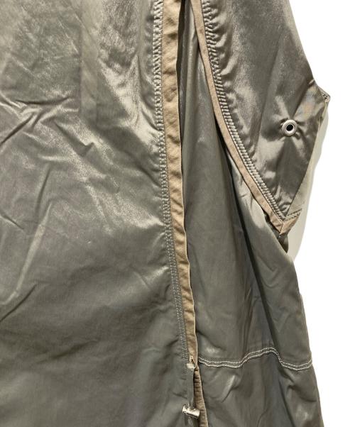 TRUNK HIROKO KOSHINO（トランク ヒロコ コシノ）TRUNK HIROKO KOSHINO (トランク ヒロコ コシノ) ノースリーブワンピース　RSEEV-74330 カーキ サイズ:40の古着・服飾アイテム