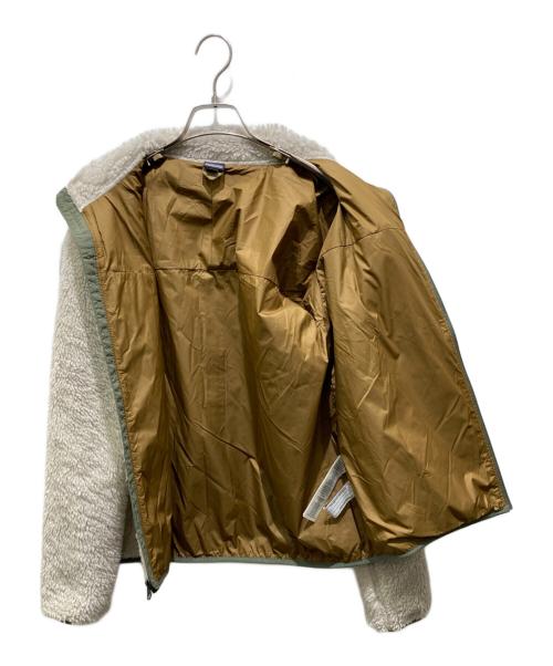 Patagonia（パタゴニア）Patagonia (パタゴニア) KIDS CLASSIC RETRO-X JACKET ホワイト サイズ:XXLの古着・服飾アイテム