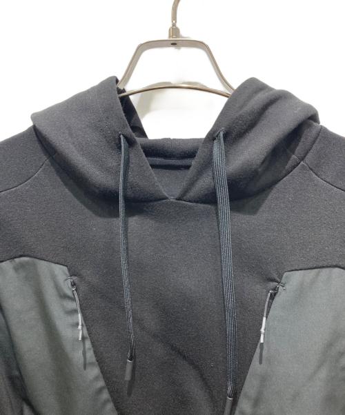 WHITE MOUNTAINEERING（ホワイトマウンテ二アニング）WHITE MOUNTAINEERING (ホワイトマウンテ二アニング) CONTRASTED HOODIE　BK2173502 ブラック サイズ:1の古着・服飾アイテム