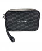 BALENCIAGAバレンシアガ）の古着「BBロゴモノグラムクラッチバッグ　644432 1060 P　1060 P 535269」｜ブラック