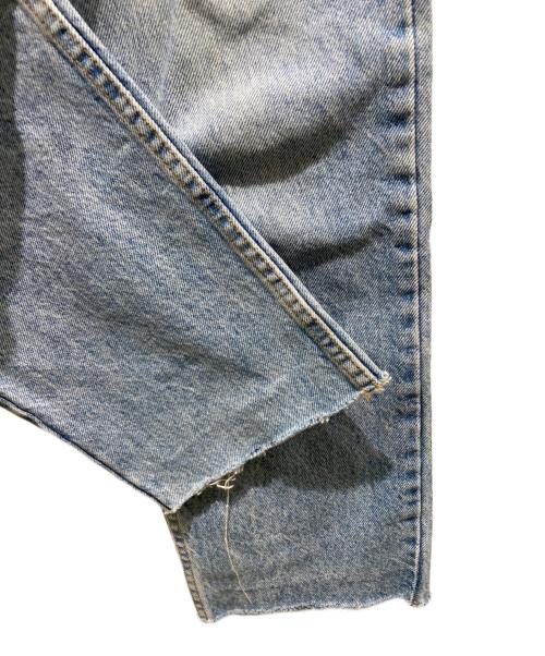 LEVI'S（リーバイス）LEVI'S (リーバイス) デニムパンツ　USA製 ボタン裏564 ブルー サイズ:32の古着・服飾アイテム