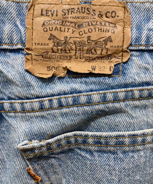 LEVI'S（リーバイス）LEVI'S (リーバイス) デニムパンツ　USA製 ボタン裏564 ブルー サイズ:32の古着・服飾アイテム