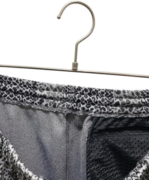 Needles（ニードルズ）Needles (ニードルズ) トラックパンツ　KP213 グレー サイズ:Mの古着・服飾アイテム