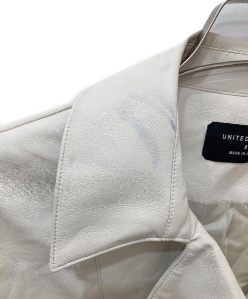UNITED TOKYO（ユナイテッドトーキョー）UNITED TOKYO (ユナイテッドトーキョー) ショートレザー2WAYトレンチ　501240008 ベージュの古着・服飾アイテム