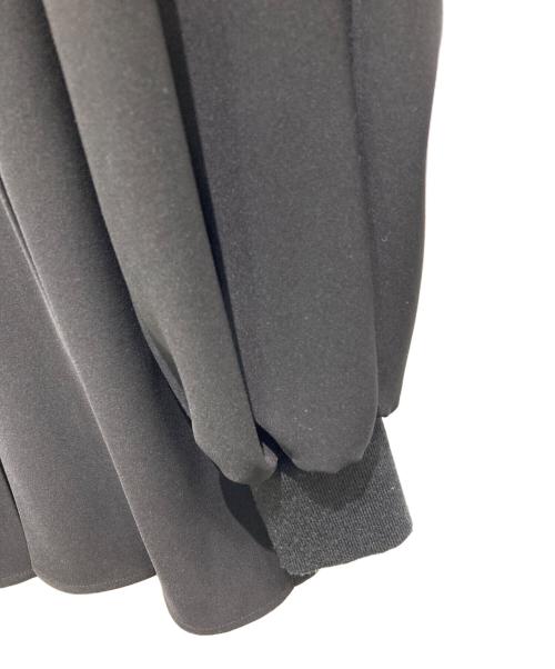 ENFOLD（エンフォルド）ENFOLD (エンフォルド) BOX-PLEATS PULLOVER　300GA230-2460 ブラック サイズ:38の古着・服飾アイテム