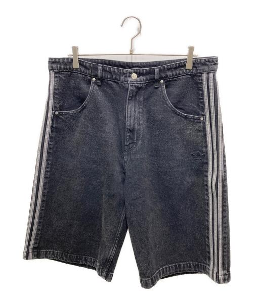 adidas（アディダス）adidas (アディダス) アディカラー デニム ファイヤーバードショーツ　JC6719 ブラック サイズ:37の古着・服飾アイテム