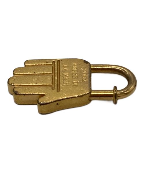 HERMES（エルメス）HERMES (エルメス) ハンドカデナチャーム　 2002 ANNEE DE LA MAIN ゴールドの古着・服飾アイテム