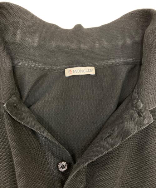MONCLER（モンクレール）MONCLER (モンクレール) ロゴワッペンポロシャツ　F20918A70510 84556 ブラック サイズ:XXXLの古着・服飾アイテム
