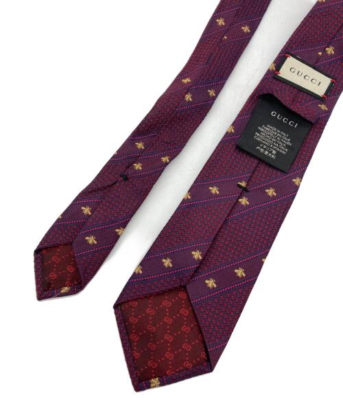 GUCCI（グッチ）GUCCI (グッチ) 総柄シルクネクタイ レッド サイズ:記載無しの為実寸参照の古着・服飾アイテム