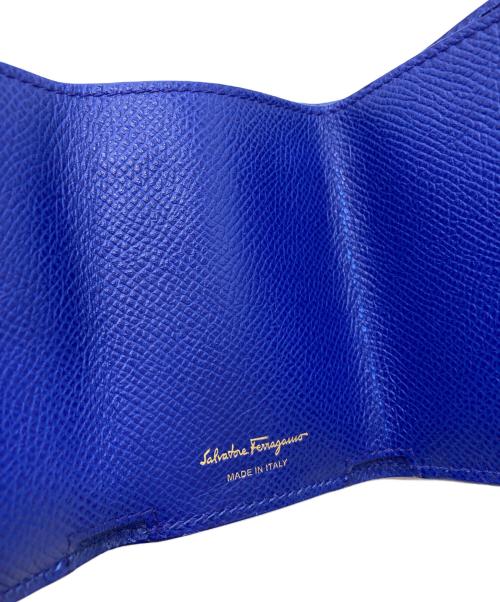 Salvatore Ferragamo（サルヴァトーレ フェラガモ）Salvatore Ferragamo (サルヴァトーレ フェラガモ) 3つ折り財布　JL-22 D951 ブルーの古着・服飾アイテム