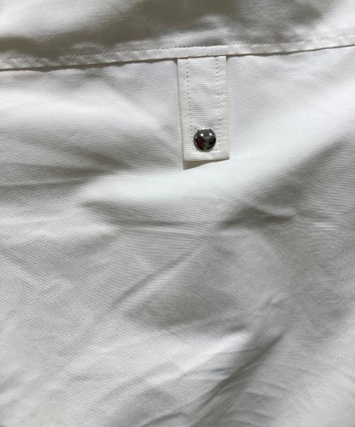 MOOSE KNUCKLES（ムース ナックルズ）MOOSE KNUCKLES (ムース ナックルズ) ダウンジャケット ホワイト サイズ:記載無しの為実寸参照の古着・服飾アイテム