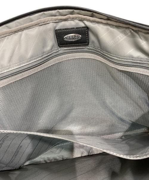 ZERO HALLIBURTON（ゼロ ハリバートン）ZERO HALLIBURTON (ゼロハリバートン) ブリーフケース ブラックの古着・服飾アイテム