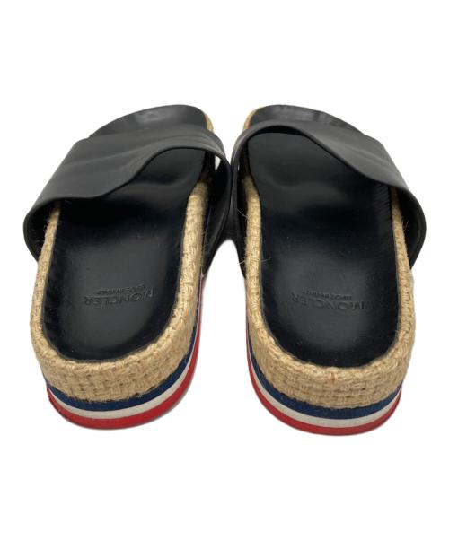 MONCLER（モンクレール）MONCLER (モンクレール) スライドサンダル ブラック サイズ:39の古着・服飾アイテム