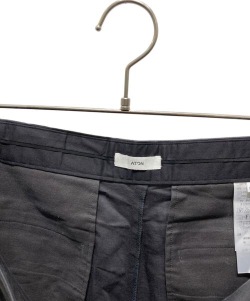 ATON（エイトン）ATON (エイトン) COTTON HEMP SATIN BAKER PANTS グレー サイズ:6の古着・服飾アイテム