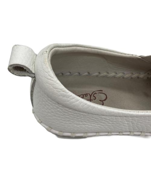 estacion（エスタシオ）estacion (エスタシオ) フラワーモチーフスリッポン ホワイト サイズ:23.5の古着・服飾アイテム