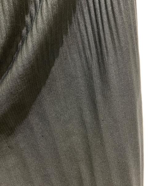 HOMME PLISSE ISSEY MIYAKE（オム プリッセ イッセイ ミヤケ）HOMME PLISSE ISSEY MIYAKE (オム プリッセ イッセイ ミヤケ) BASICS PANTS ブラック サイズ:2の古着・服飾アイテム