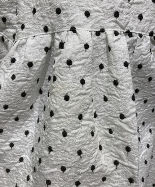 ARPEGE STORY（アルページュストーリー）ARPEGE STORY (アルページュストーリー) ドット刺繍ジャガードスカート ホワイト サイズ:1の古着・服飾アイテム