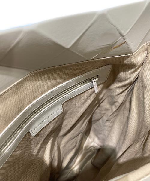 CHARLES & KEITH（チャールズアンドキース）CHARLES & KEITH (チャールズ＆キース) Large Geometric Backpack ベージュの古着・服飾アイテム