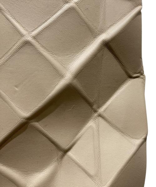 CHARLES & KEITH（チャールズアンドキース）CHARLES & KEITH (チャールズ＆キース) Large Geometric Backpack ベージュの古着・服飾アイテム