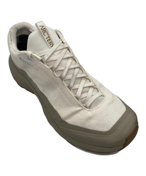 ARC'TERYX（アークテリクス）ARC'TERYX (アークテリクス) AERIOS GTX ベージュ サイズ:25.5の古着・服飾アイテム